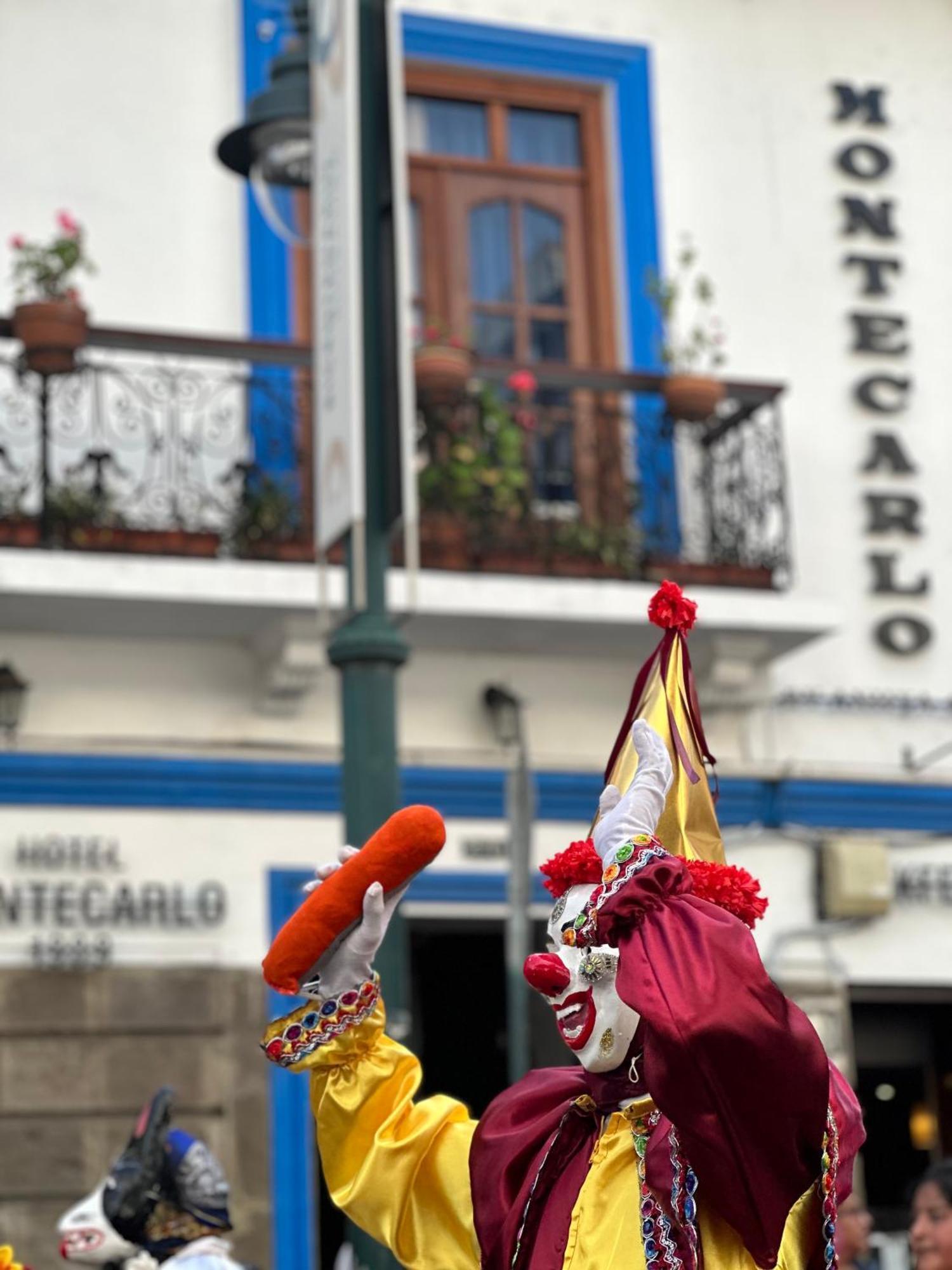 Hotel Montecarlo Riobamba Exterior photo